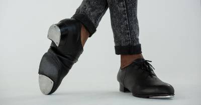 Men's clogging shoes