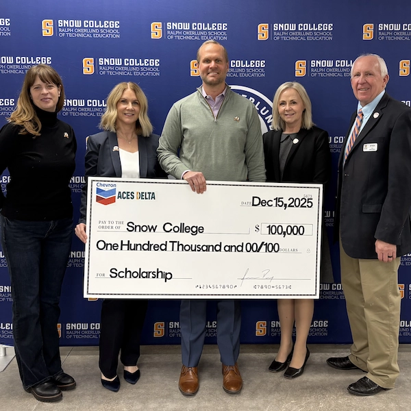 ACES Delta Presents $100,000 in Scholarship Support
