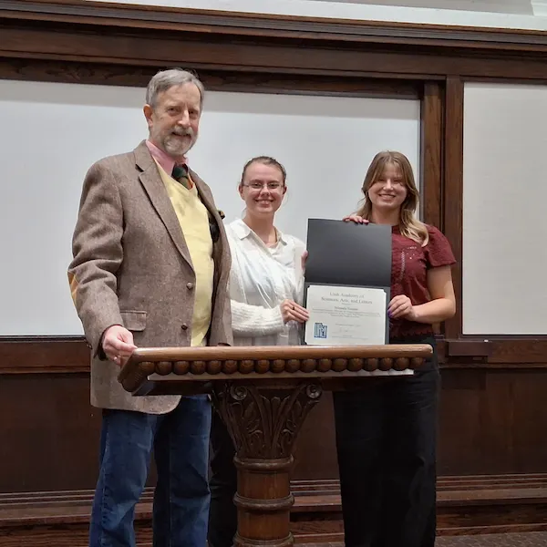 Miranda Slusser and Savanna Thompson